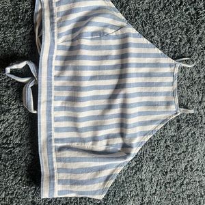 blue and white crop, crosses in the back and ties